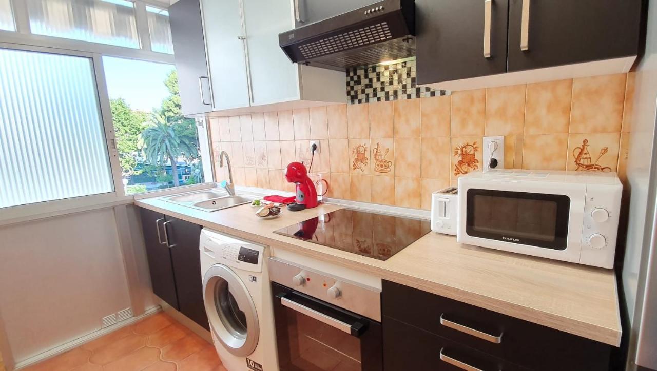Encantadora Vivienda En El Paseo Maritimo De Salou Bagian luar foto
