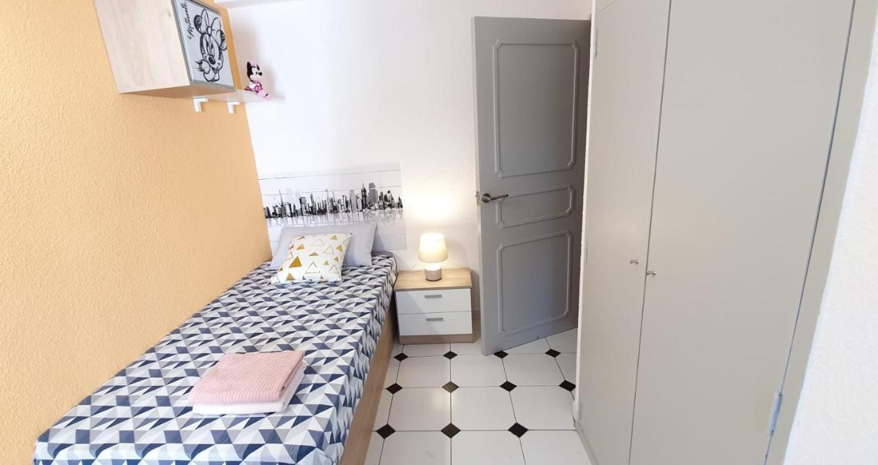 Encantadora Vivienda En El Paseo Maritimo De Salou Bagian luar foto